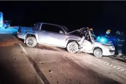 Dolor en San Vicente: murieron cinco personas por el choque de una camioneta en Ruta 6