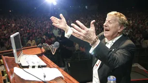 Mariano Mores, el niño prodigio que admiraba a Gardel y grabó 300 tangos