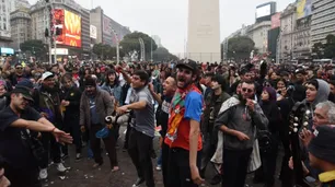 Incidentes en el Obelisco 10 detenidos y 2 policias heridos en el banderazo homenaje al Indio Solari
