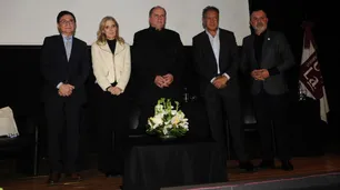 Los periodistas que entrevistaron al papa Francisco analizaron su vida y obra como líder del Vaticano