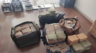 Megaoperativo contra el narcotráfico: bolsos con 34 millones de pesos, 2.500 municiones y un poderoso arsenal