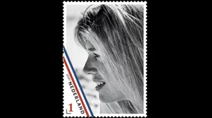 La reina Máxima de Holanda cedió una foto privada para convertirla en estampilla por sus 50 años