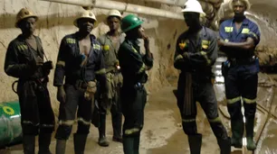 Zambia no permitirá despidos en minas por aumentos tributarios