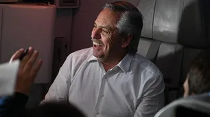 Luego de las sonrisas de la Cumbre, el presidente Alberto Fernández regresó al país y retoma la rutina
