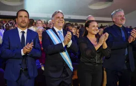 Actos por el 25 de Mayo: Anuncios para Villa El Libertador y fotos políticas varias en Alta Gracia y Carlos Paz