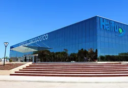 Ishii inauguró un hospital oncológico de alta tecnología