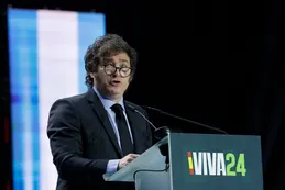 Los viajes de Milei: una diputada radical pidió información sobre sus gastos en España para saber si violó la Ley de Ética Pública