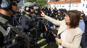 Para el Gobierno, el uso de las Taser tiene consenso social