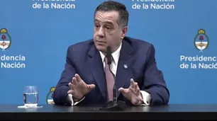 Alejandro Finocchiaro: "No se pueden crear universidades a pedido de intendentes o gobernadores"