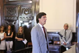 Escándalo por concursos en el Poder Judicial de Córdoba: Llaryora define el futuro de Caeiro tras su renuncia y la causa penal en curso