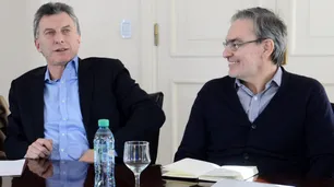 Con Dujovne y Lopetegui, Macri arma una mesa chica con petroleros