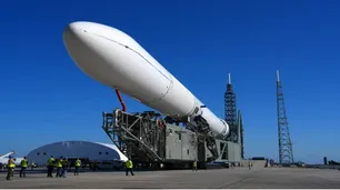 Jeff Bezos desafió a SpaceX en la carrera espacial y lanzó con éxito el cohete New Glenn a la órbita terrestre