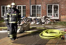 Atacan diario que difundió un ejemplar de Charlie Hebdo