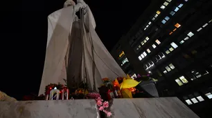 Internaron al Papa Francisco por "problemas cardíacos y fatiga respiratoria" y suspendieron su agenda