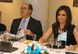 Repsol define si acepta tratar la propuesta argentina por YPF