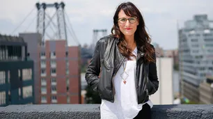 Jessica Bennett, del New York Times, recibió el Premio a la Libertad de Expresión Internacional