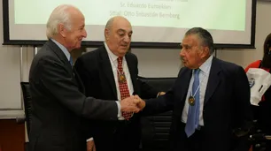 Eduardo Eurnekian fue nombrado miembro titular de la Academia de Ciencias de la Empresa