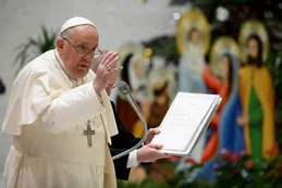 El Papa Francisco pidió regular globalmente la inteligencia artificial