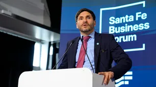 Santa Fe consiguió financiamiento internacional por U$S 800 millones para obras estratégicas