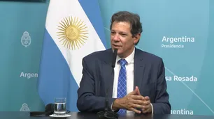 El ministro de Economía de Brasil buscará ayuda para Argentina en China