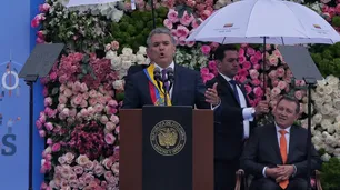 En su primer discurso, Duque prometió reducir impuestos y revisar el tratado de paz