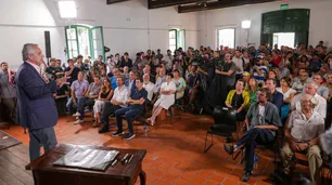 Alberto Fernández firmó un compromiso contra la droga y elogió al Papa