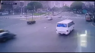 El video del accidente del futbolista de Almirante Brown en la 9 de Julio