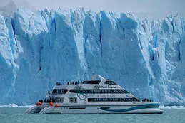 Navegar entre los glaciares, una experiencia única en El Calafate