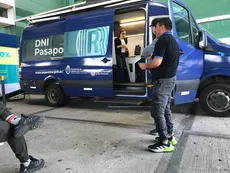 Cómo realizar el cambio de pasaportes defectuosos en el aeropuerto Taravella