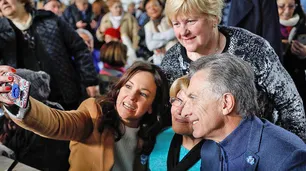 Intrigas y máxima polarización: cinco preguntas que desvelan a los encuestadores
