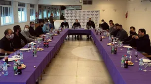 Vilma Ibarra cruzó a Moyano, quien participó de una reunión sobre perspectiva de género, pero sin mujeres