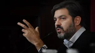 Carlos Bianco: "El fenómeno Javier Milei me parece muy peligroso para la democracia"