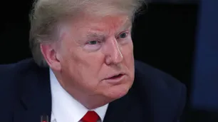 Más plataformas digitales sancionan las cuentas oficiales de Donald Trump