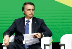 Bolsonaro recibe obsequios de Giuliani en reunión con Estados Unidos