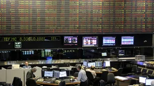 Las acciones argentinas cayeron en Wall Street y volvió a subir el riesgo país
