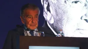 Eduardo Eurnekian responsabilizó a la clase política de la inseguridad, la crisis educativa y la pobreza