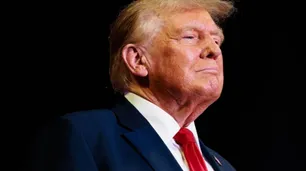 Tras el triunfo de Trump, Financial Times advierte una "devaluación global" que arrasará con la moneda china