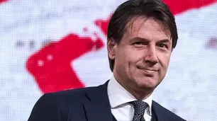 El primer ministro de Italia renunciará este martes a su cargo