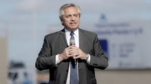 En campaña, Alberto Fernández encabeza un acto con intelectuales en Casa Rosada