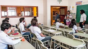 Gremios docentes porteños advierten que no cumplirán la flexibilización de protocolos en las escuelas