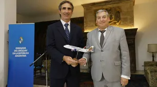 La línea aérea lowcost JetSmart presentó la nueva ruta que unirá Buenos Aires y Montevideo