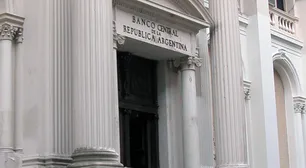 El BCRA publicó el listado de quienes compraron más de 10 mil dólares