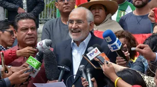 Bolivia: el líder opositor Carlos Mesa celebra "el fin de la tiranía" tras la dimisión de Evo Morales