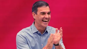 España: el PSOE perdió un escaño clave por el voto exterior y Pedro Sánchez tiene menos motivos para sonreír