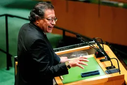 Colombia y Panamá buscan construir una ruta legal a través de la selva