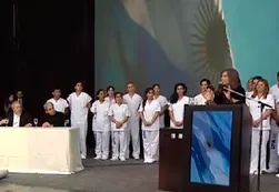 CFK, contra Niembro: " Le dieron el choripán más caro de la historia"