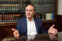 Encuesta: el correntino "Camau" Espínola, el que más creció en el ranking de senadores nacionales