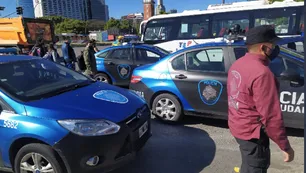 Tiroteo en Retiro: un hombre en situación de calle le robó el arma reglamentaria a un policía de la Ciudad