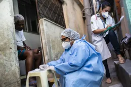La pandemia no se detiene: nuevas olas elevan los casos a 52 millones