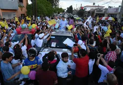 Macri prometió que "no le sacará el plan social a nadie" y que modificará la Ley de Medios